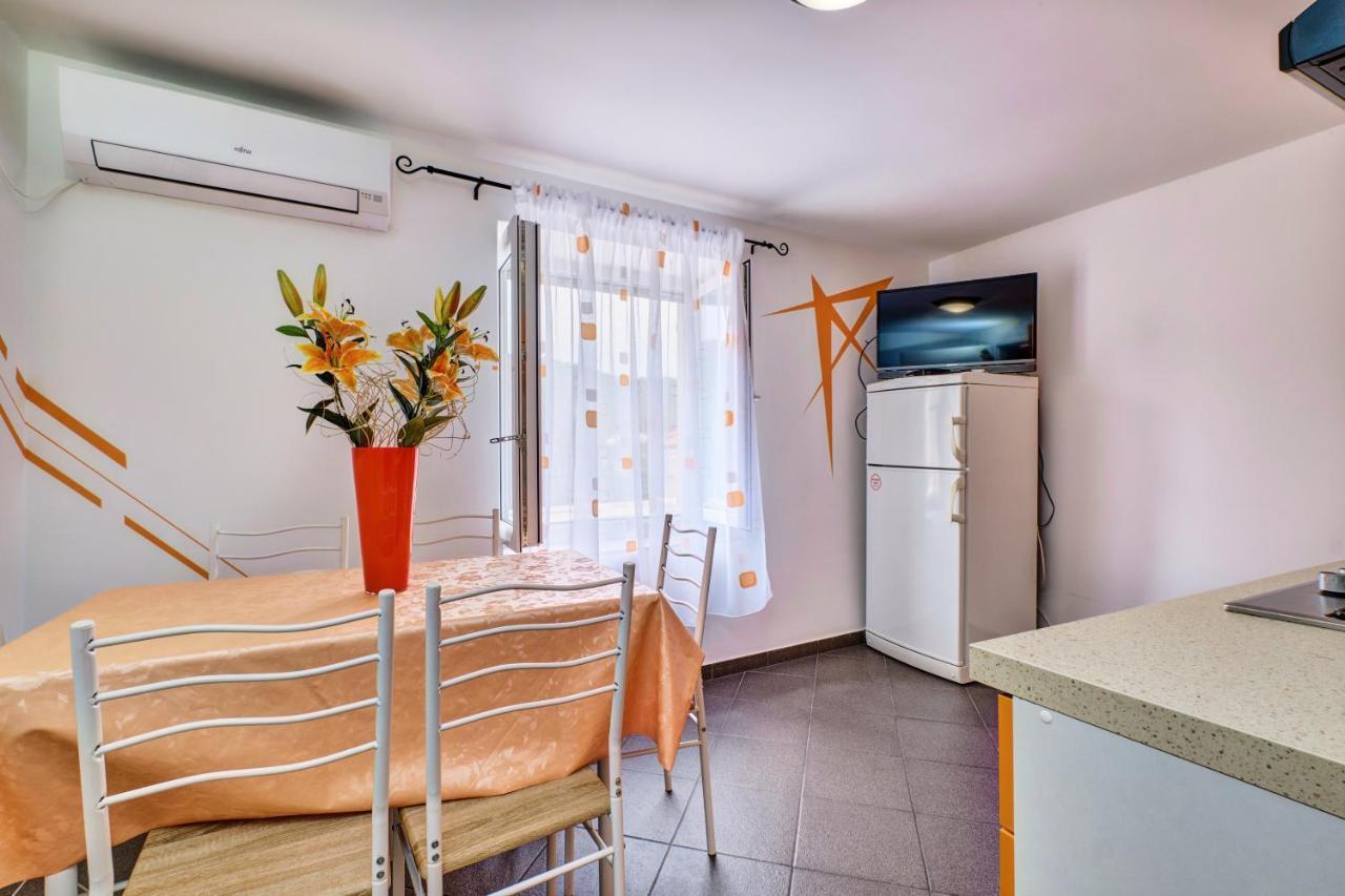 Apartments Ljubica Вели-Лошинь Экстерьер фото